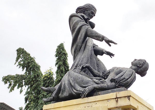Statue of Abbe Faria in Panaji, Goa